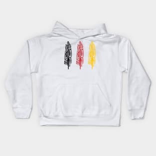 Three Feathers Medicine Wheel Colours Indigenous WAWEZHI CANADA Kids Hoodie